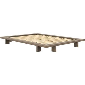 Hnědá dvoulůžková postel z borovicového dřeva s roštem 140x200 cm Japan – Karup Design obraz