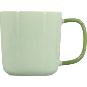 Zelený hrnek z kostního porcelánu 370 ml Mae – ONA obraz