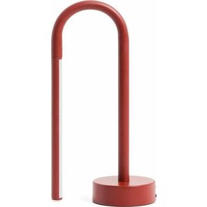 Červená kovová LED stolní lampa (výška 30 cm) Bow – Kave Home obraz
