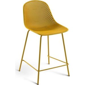 Okrově žlutá kovová/plastová zahradní barová židle Quinby – Kave Home obraz