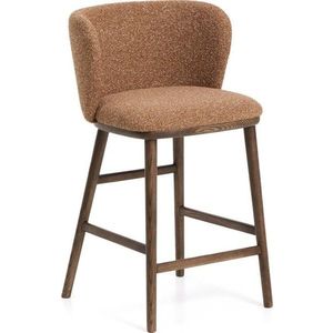 Čalouněná barová židle v terakotové barvě (výška sedáku 65 cm) Ciselia – Kave Home obraz