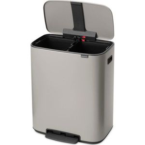 Světle šedý ocelový odpadkový koš 2x30 l na tříděný odpad/nášlapný Bo – Brabantia obraz