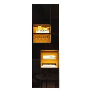 Modfu VITRÍNA z dřevotřísky 55x170x38 cm černá s LED osvětlením, zásuvkou, nastavitelnými policemi a vysokým leskem obraz