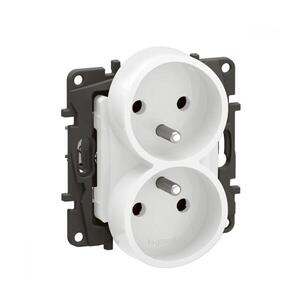 Legrand - Dvojitá zásuvka domovní bez rámečku 250V/16A NILOE bílá NP3111WH obraz