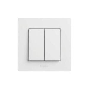 Legrand - Dvojitý schodišťový vypínač č. 6+6 s rámečkem NILOE STEP bílá LR0060+LR0053 obraz