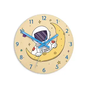 ModernClock Dětské nástěnné hodiny Ami Astronaut 30 cm vícebarevné obraz