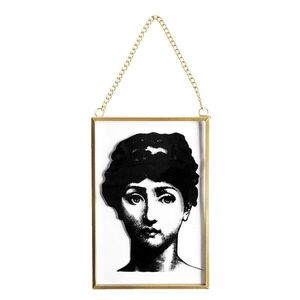 Skleněný obrázek s hlavou ženy a řetízkem - 10*1*15 cm 64390 obraz
