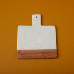 Be Home Čtvercové servírovací prkénko White Marble & Wood, 23×28 cm, přírodní 58-65 obraz