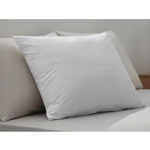 Polštář Satin Deluxe 70x90 cm, proužky obraz