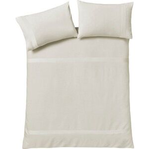 Krémové povlečení na jednolůžko 135x200 cm Pintuck Easy Iron Percale – Catherine Lansfield obraz