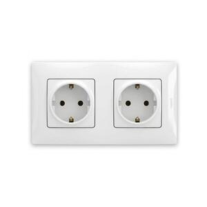 Legrand - Dvojitá zásuvka domovní SCHUKO s rámečkem NILOE 250V bílá LR0029+LR0113+LR0113 obraz