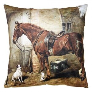 Vintage dekorační polštář s motivem koně ve stáji - 45*45*4 cm KG023.124 obraz