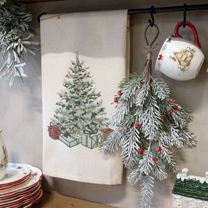 Béžová bavlněná utěrka Aix s vánočním stromkem Chic Antique – 50*70 cm 16123230 obraz